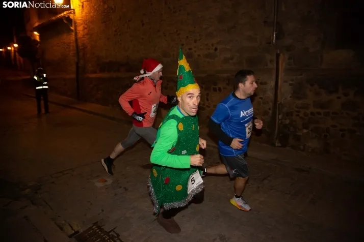 Galer&iacute;a: carrera de Navidad en Almaz&aacute;n