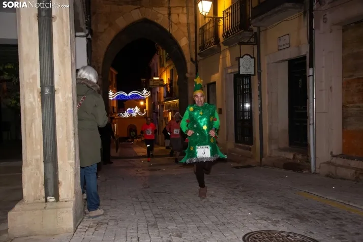 Galer&iacute;a: carrera de Navidad en Almaz&aacute;n