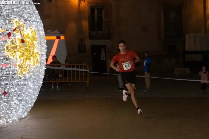 Galer&iacute;a: carrera de Navidad en Almaz&aacute;n