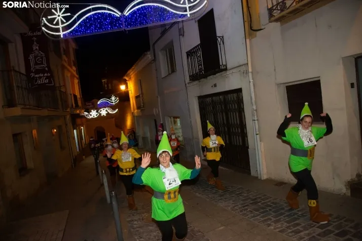 Galer&iacute;a: carrera de Navidad en Almaz&aacute;n