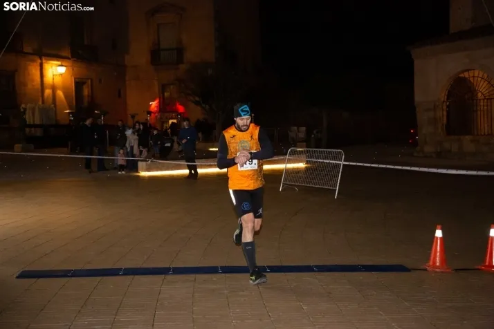 Galer&iacute;a: carrera de Navidad en Almaz&aacute;n