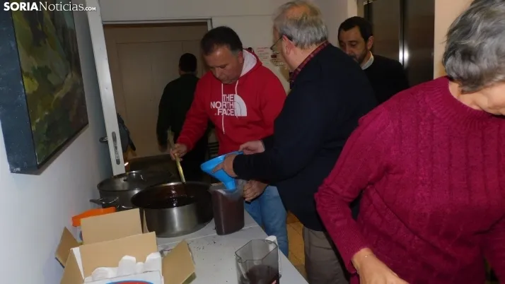 Fotos: una chocolatada pone el broche de oro a la celebraci&oacute;n de Santa B&aacute;rbara en Soria