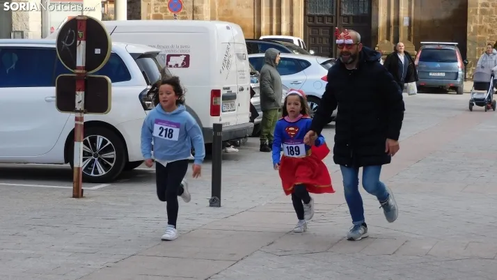 Fotos: los agrede&ntilde;os se despiden del 2022 con su San Silvestre
