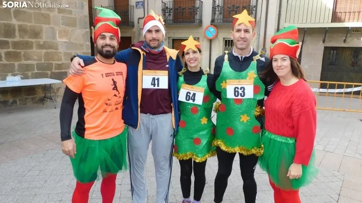Fotos: los agrede&ntilde;os se despiden del 2022 con su San Silvestre