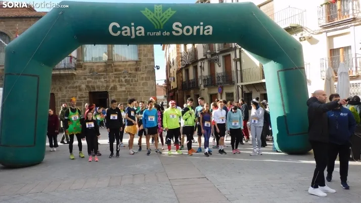 Fotos: los agrede&ntilde;os se despiden del 2022 con su San Silvestre