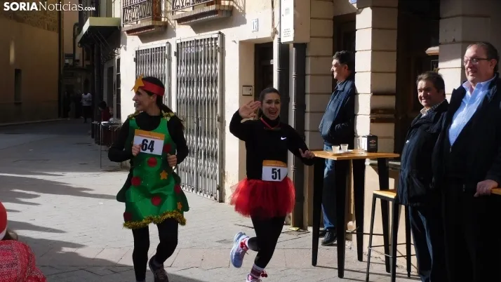 Fotos: los agrede&ntilde;os se despiden del 2022 con su San Silvestre