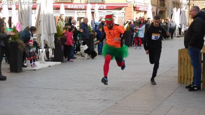 Fotos: los agrede&ntilde;os se despiden del 2022 con su San Silvestre