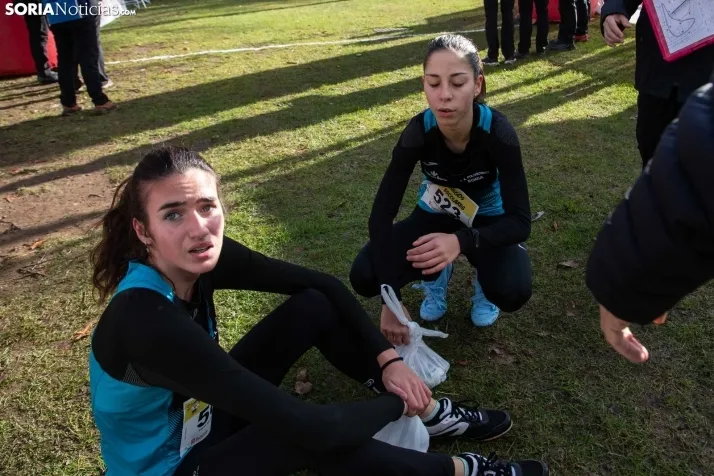 Im&aacute;genes: cientos de escolares en el cross Alameda de Cervantes