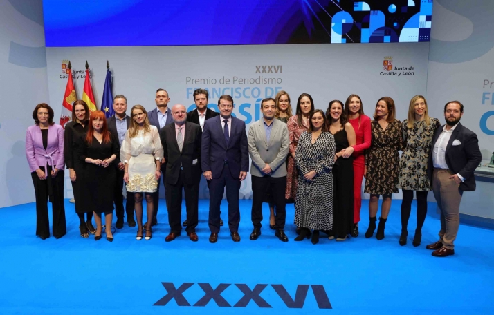 Mañueco anima a los periodistas a seguir contribuyendo al progreso y a la creación de oportunidades en Castilla y León