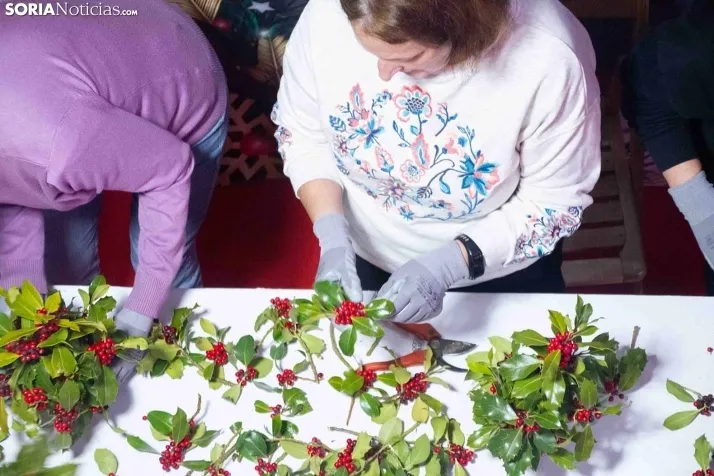 Taller de centros de acebos.