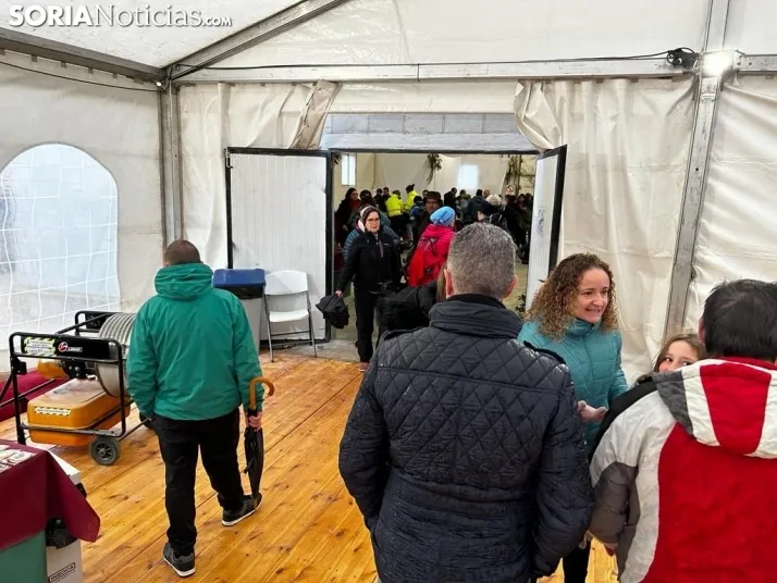Fotos: arranca la Feria de Acebo en Oncala con mucha expectaci&oacute;n