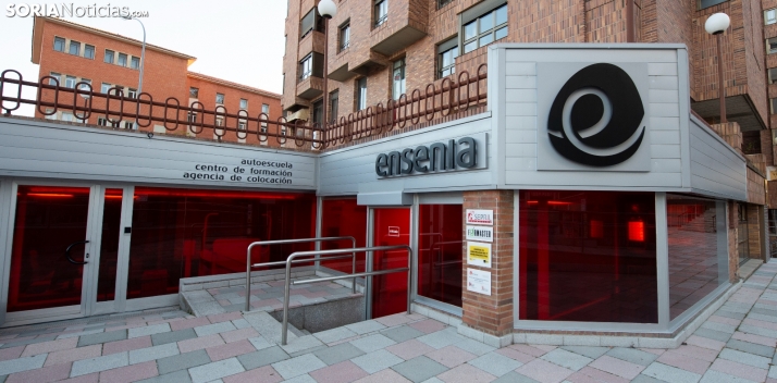 Ensenia impartirá formaciones para reducir la brecha digital y de género 