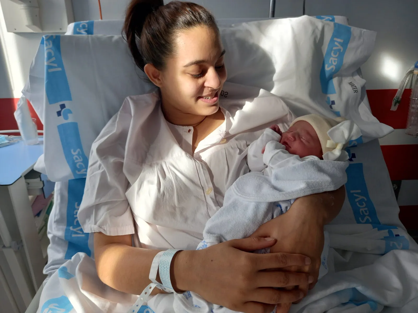 Foto 2 - Soria recibe al primer beb&eacute; del 2023 con la llegada de Ariadna &Aacute;lvarez Tsvetkova