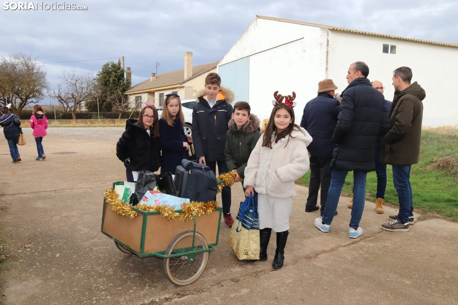 Foto 7 - Fotos: Martialay sigue fiel a sus tradiciones y realiza su habitual pedida de aguinaldos