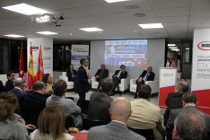 Foto 13 - 150 empresarios, 40 sorianos en Madrid, abordan las posibilidades de futuro de Castilla y Le&oacute;n