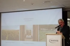Foto 5 - 150 empresarios, 40 sorianos en Madrid, abordan las posibilidades de futuro de Castilla y Le&oacute;n