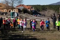 GALERÍA | El sol ayuda al frío en Los Llamosos