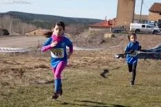 GALERÍA | El sol ayuda al frío en Los Llamosos