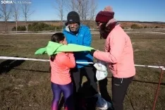 GALERÍA | El sol ayuda al frío en Los Llamosos