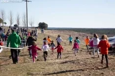 GALERÍA | El sol ayuda al frío en Los Llamosos