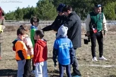 GALERÍA | El sol ayuda al frío en Los Llamosos