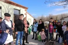 Foto 3 - Fotos: Martialay sigue fiel a sus tradiciones y realiza su habitual pedida de aguinaldos
