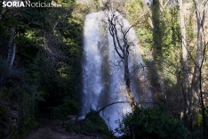 Un paseo por la espectacular cascada de la Toba 