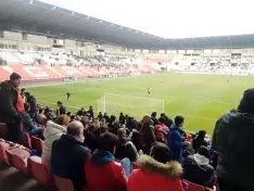 Foto 5 - Unos 400 aficionados rojillos se dejan ver en Logro&ntilde;o