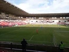 Foto 14 - Unos 400 aficionados rojillos se dejan ver en Logro&ntilde;o