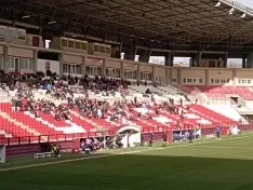 Foto 12 - Unos 400 aficionados rojillos se dejan ver en Logro&ntilde;o