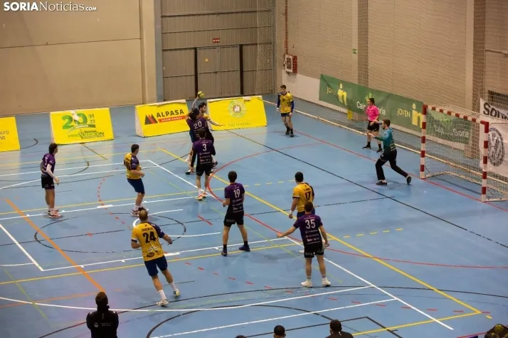 Ambiente en el BM Soria contra CD Balopal