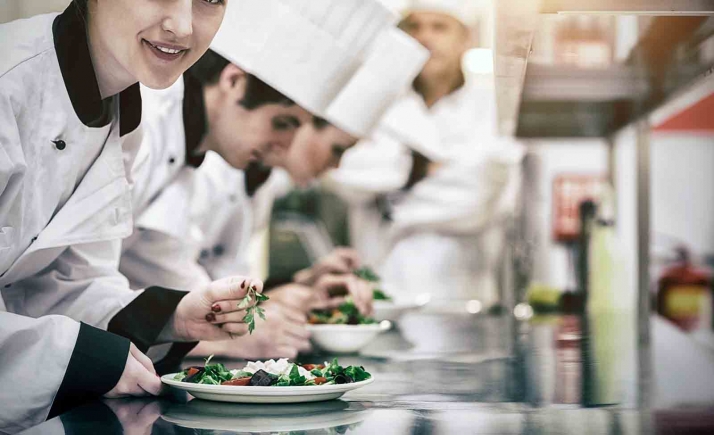 Comienza la contratación para el taller de empleo de hostelería en El Burgo