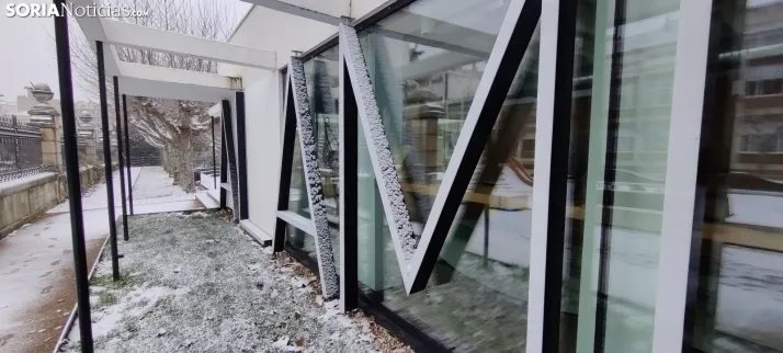 La galer&iacute;a m&aacute;s blanca: Soria amanece jugando con la nieve