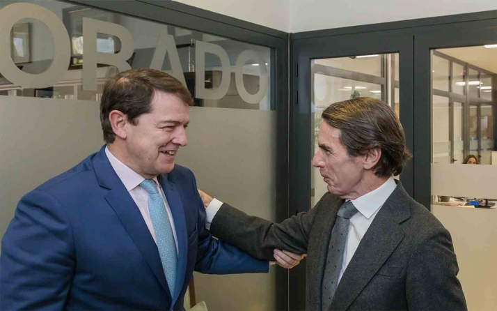 Mañueco califica la cogobernanza como una excusa del Gobierno para eludir sus responsabilidades y trasladárselas a las comunidades