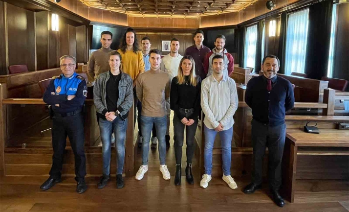 Los diez policías locales en prácticas acuden a Ávila para completar su formación