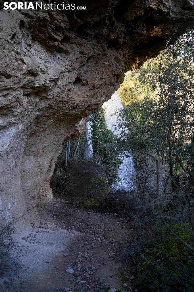 Un paseo por la espectacular cascada de la Toba 