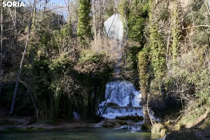 Un paseo por la espectacular cascada de la Toba 
