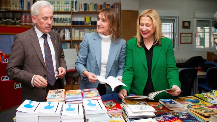 Más de 94.000 alumnos de Castilla y León reciben gratis sus libros de texto