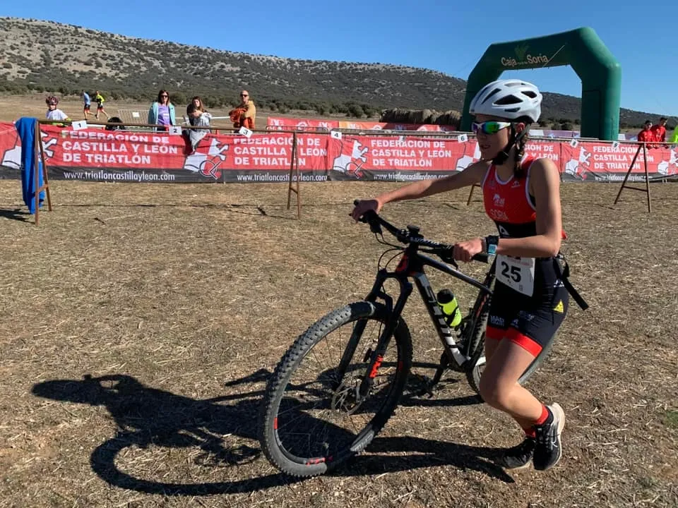 Una imagen de la jornada en Almenar. /Federación de Triatlón de Castilla y León