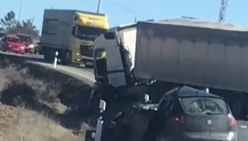 Foto 11 - AMPLIACI&Oacute;N | Un fallecido y una mujer herida en un accidente en Soria