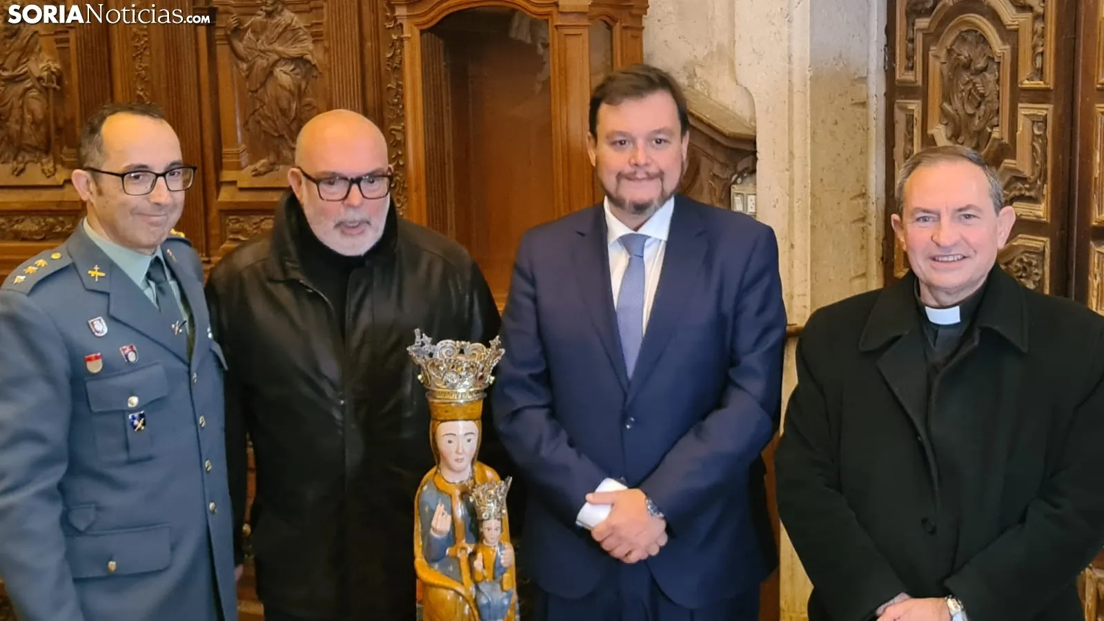 Restitución de las coronas de la Virgen de la Blanca de Noviercas. /SN