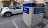 Un contenedor de papel y cartón en una de las calles hoy de El Calaverón. /SN