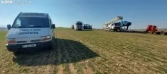 Una imagen de las labores de retirada de los turismos. /SN
