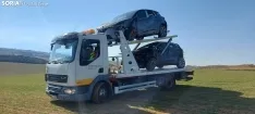 Una imagen de las labores de retirada de los turismos. /SN