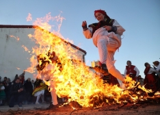 Una imagen de este peculiar salto del fuego. /José Vicente - Ical