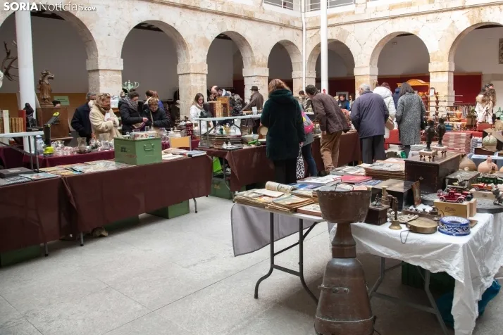 Feria de antigüedades de El Burgo