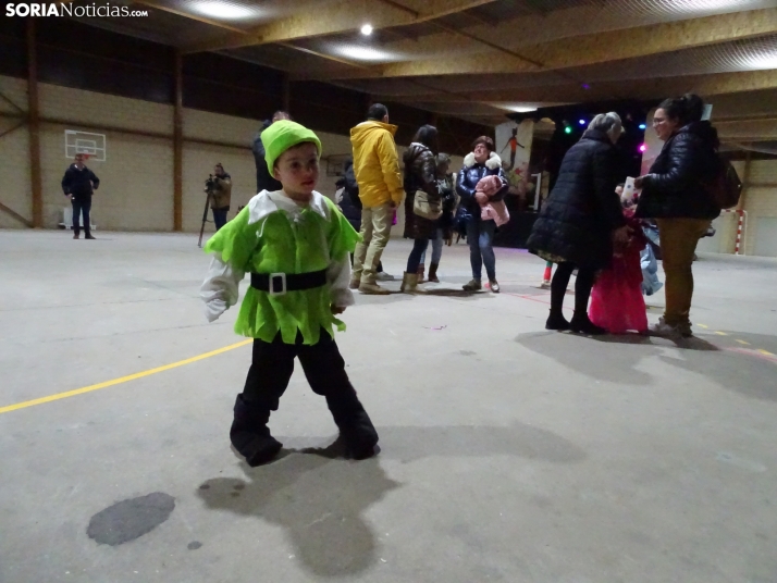 Los pequeños de Golmayo disfrutan del carnaval. /SN