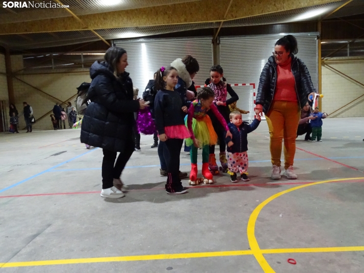 Los pequeños de Golmayo disfrutan del carnaval. /SN