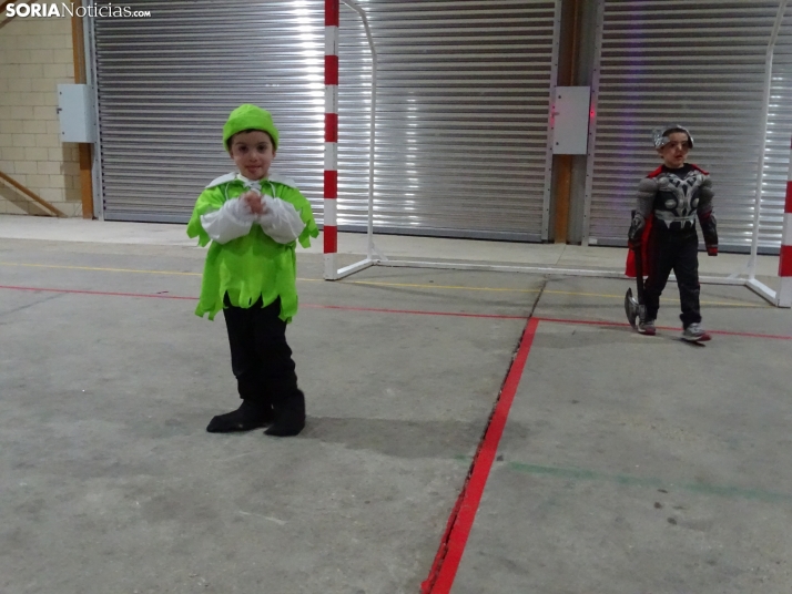 Los pequeños de Golmayo disfrutan del carnaval. /SN