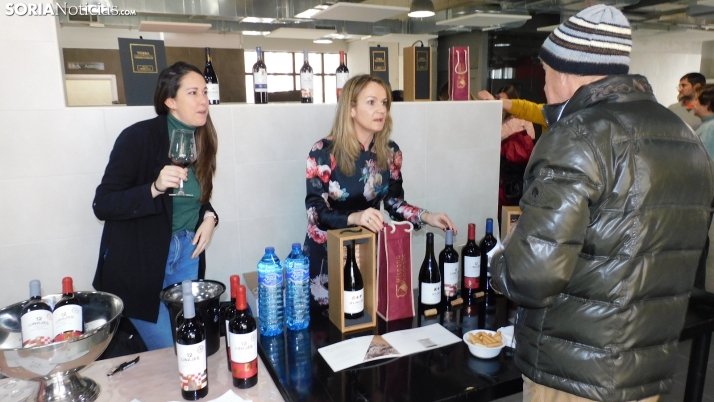 Fotos: Catorce vinos sorianos se re&uacute;nen en el Mercado en el Segundo Encuentro de Vi&ntilde;as Viejas